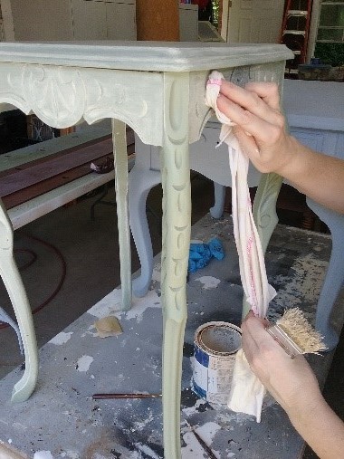 Distressing shabby chic table